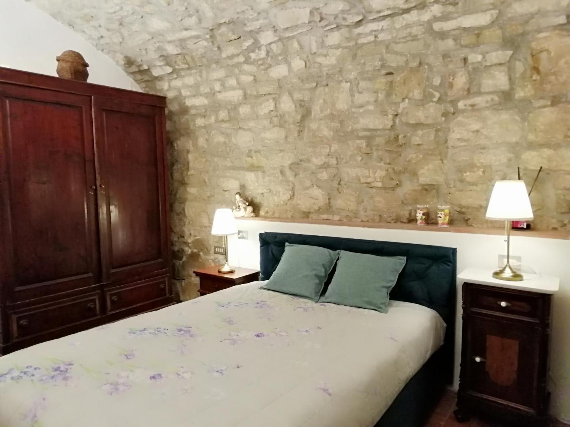 Апартаменти Iris Nel Borgo Греве-ін-К'янті Екстер'єр фото